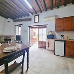 Poseidon's Pool Paradise Apartment Skarinou