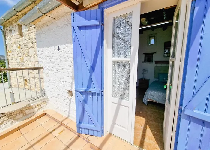 Poseidon's Pool Paradise Skarinou